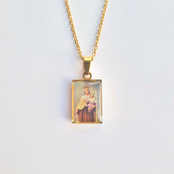 Collar: Sagrado Corazón de Jesús y la Virgen del Carmen